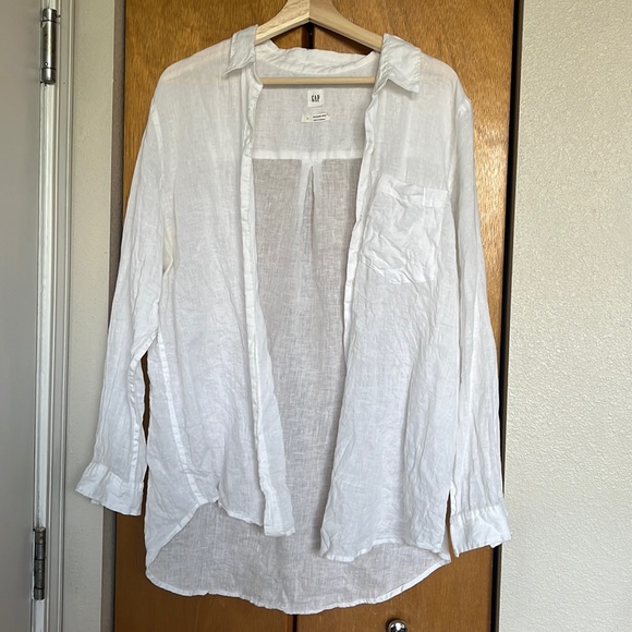 Gap linen button-down size Large - Picture 1 of 2